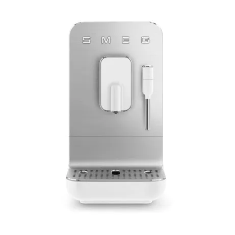Smeg BCC12WHMEU Automatisk Espressomaskine - 19 Bar, 1.4L, 1350W - Hvid